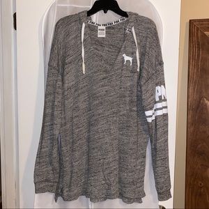 VS Pink lightweight hooded pullover